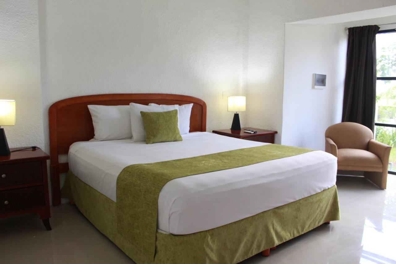 Hotel Green 16 Cancun Bagian luar foto